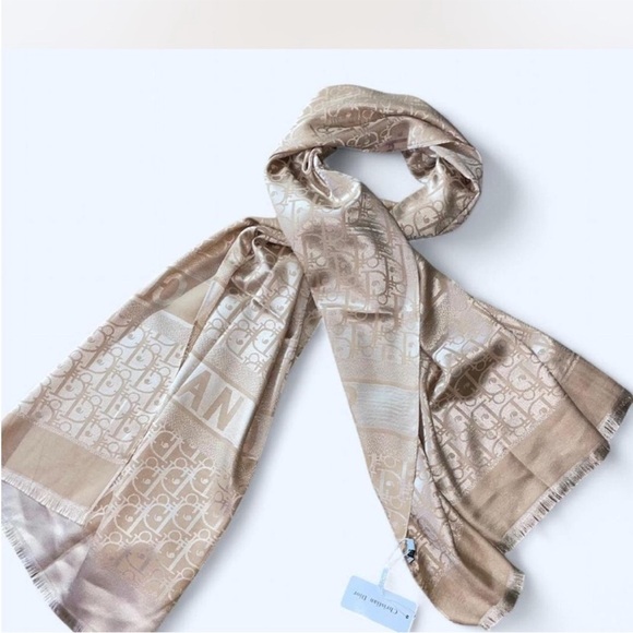 Elegant Beige Designer Scarf - Picture 1 of 6